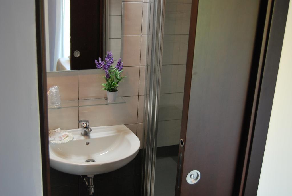 Hotel Abay Римини Экстерьер фото